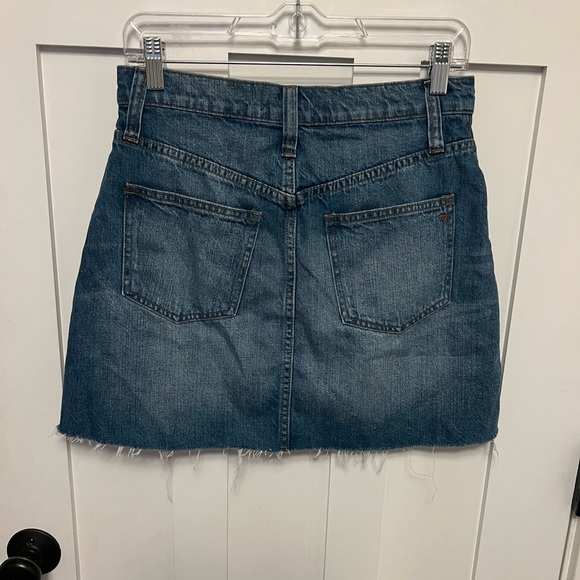 Madewell Rigid Denim A-Line Mini Skirt Medium Wash Jean 27 Raw Hem - Picture 6 of 6